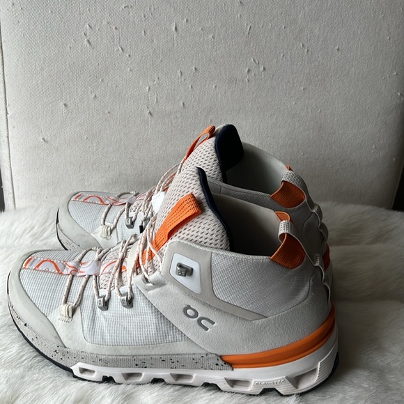 On Running Cloudtrax Water Repellent Hiking Shoe (Women)Frost white - Picture 3 of 15